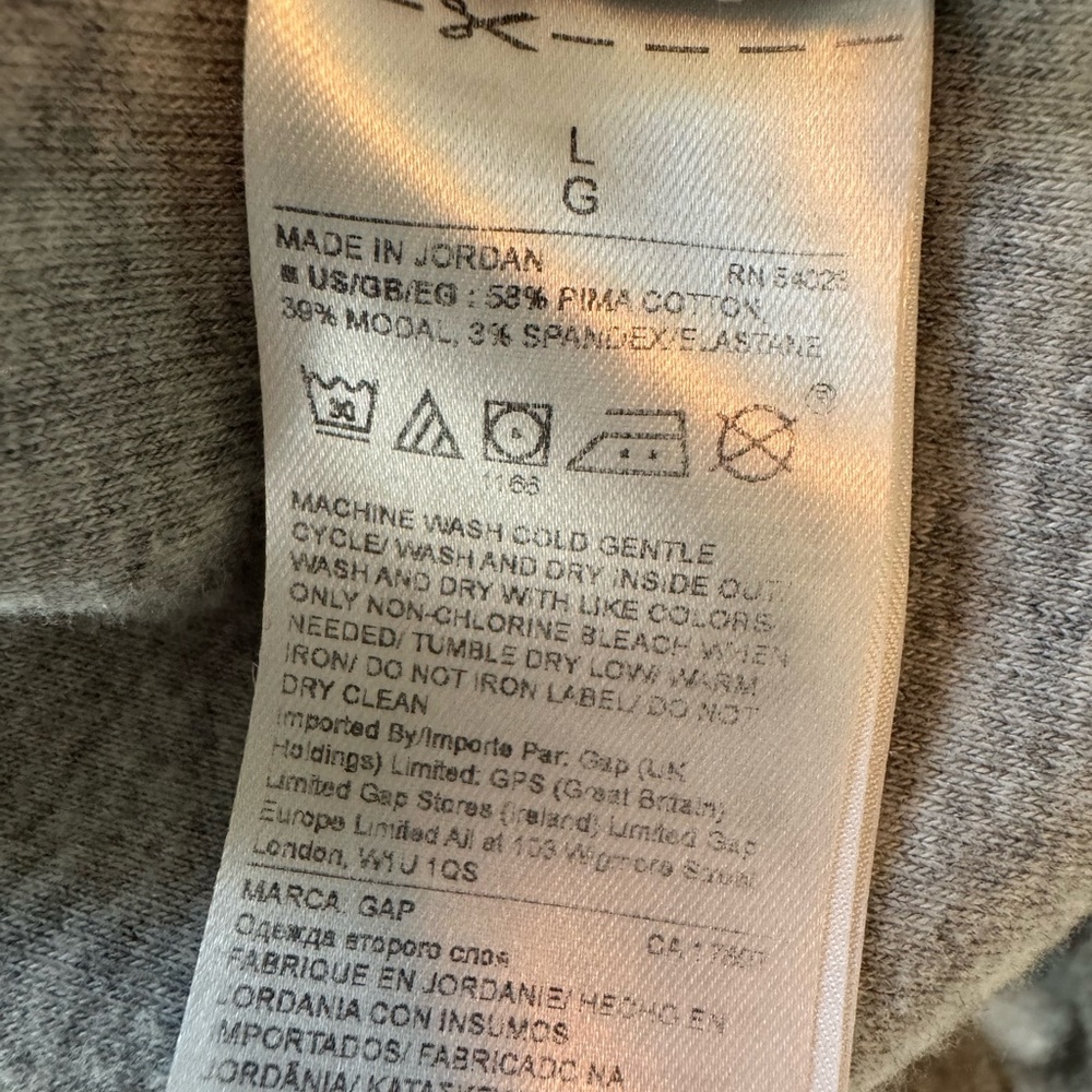 Gap Grey Modern Long Sleeve Tee - Picture 7 of 7